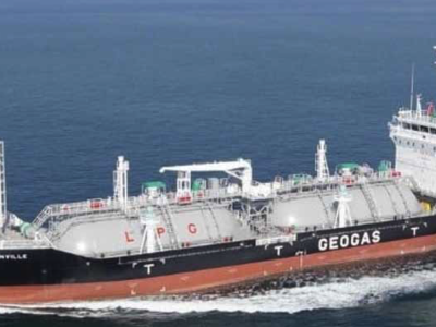 LPG Carrier Towed to Safe Anchorage After Losing Propeller 